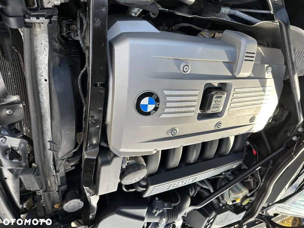 BMW Z4 2.5i - 11