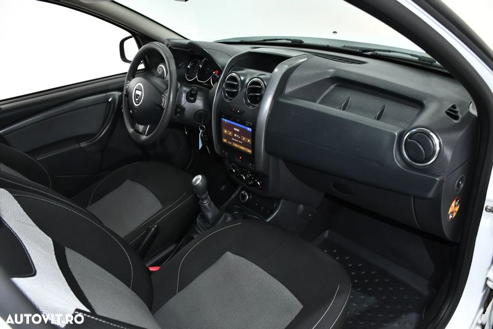 Dacia Duster 1.5 dCi 4x4 Laureate - 14