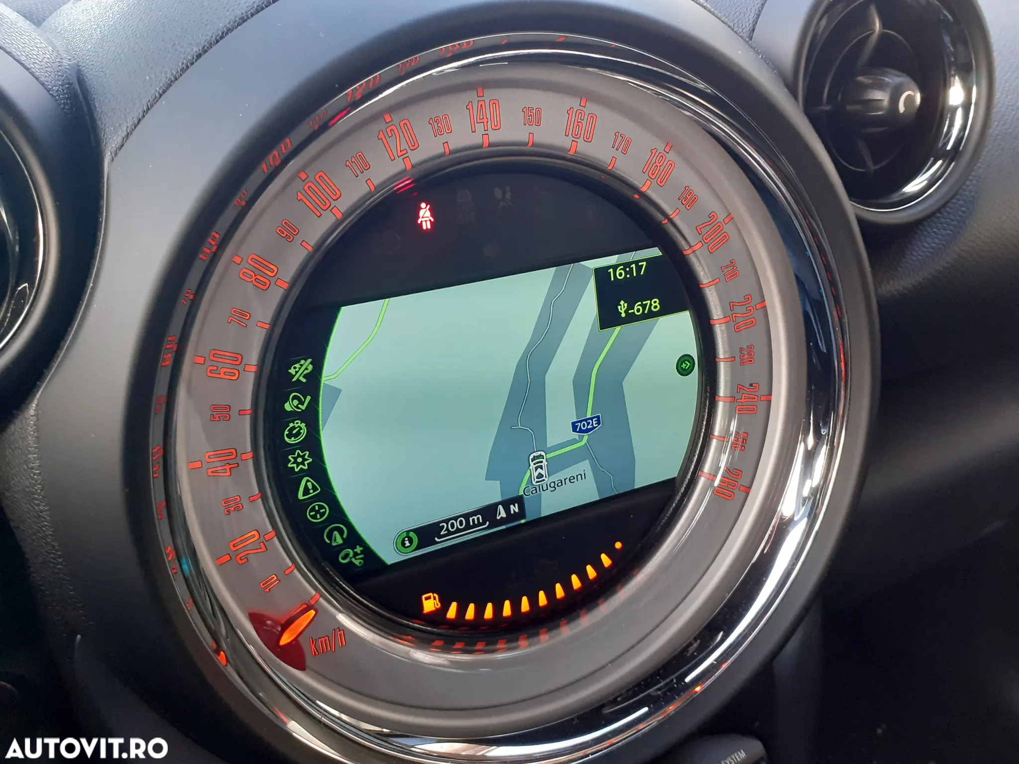 Mini Countryman - 8