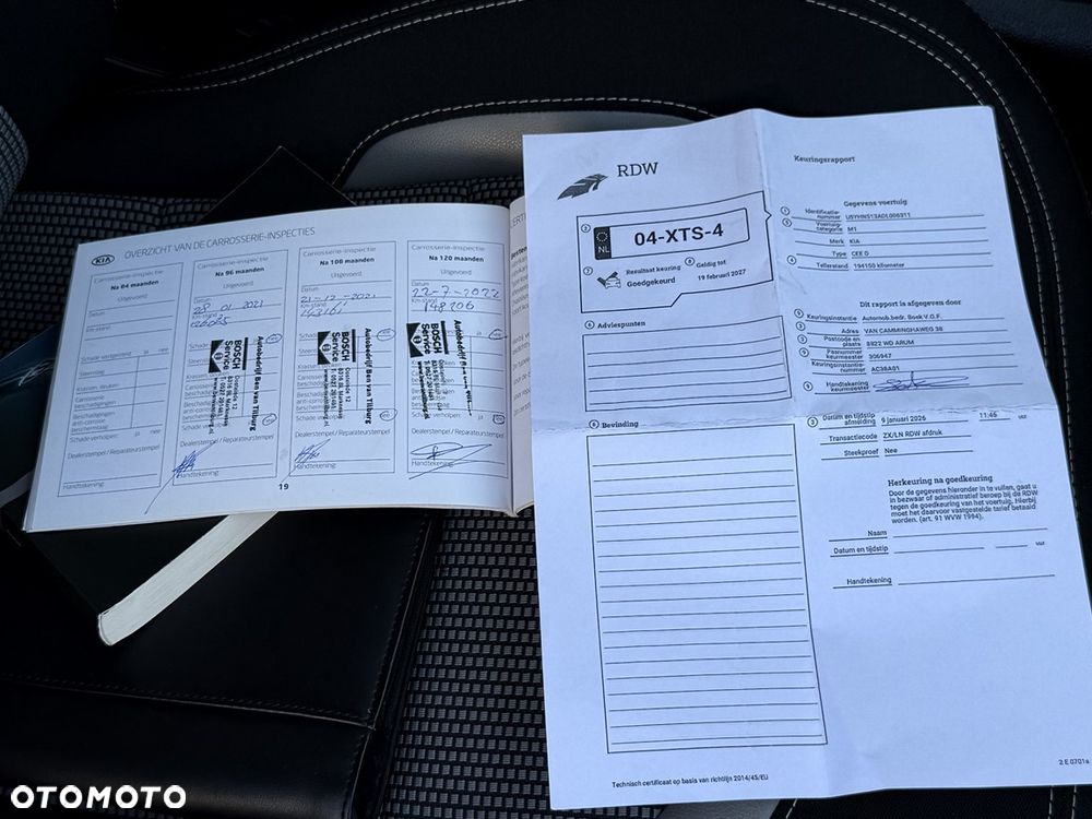 Kia Ceed - 33
