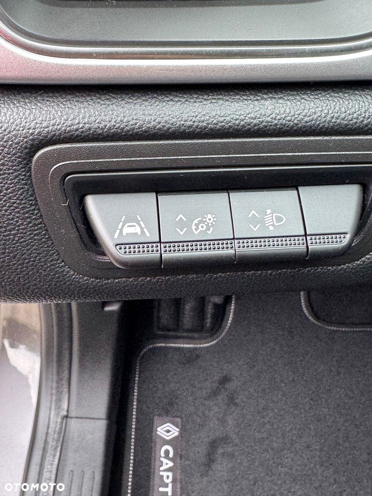 Renault Captur - 23