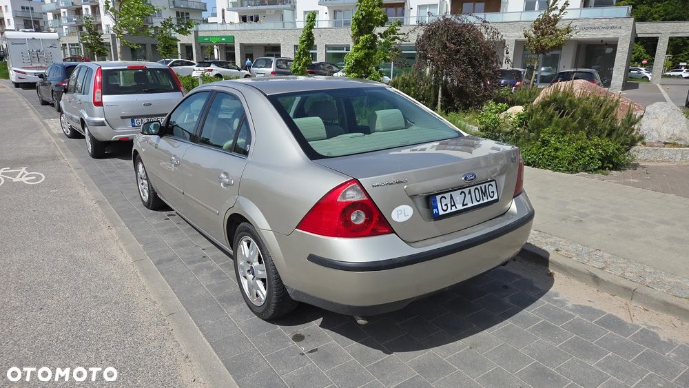 Ford Mondeo 2.0 Ambiente - 3