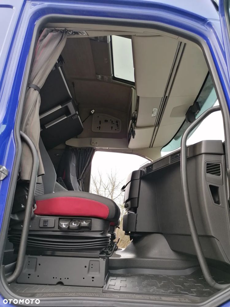 Volvo FH4 / Euro 6 / Krajowy / Full Serwis ASO / - 9
