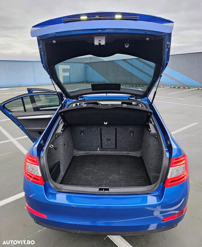 Skoda Octavia 1.6 TDI Business - 8