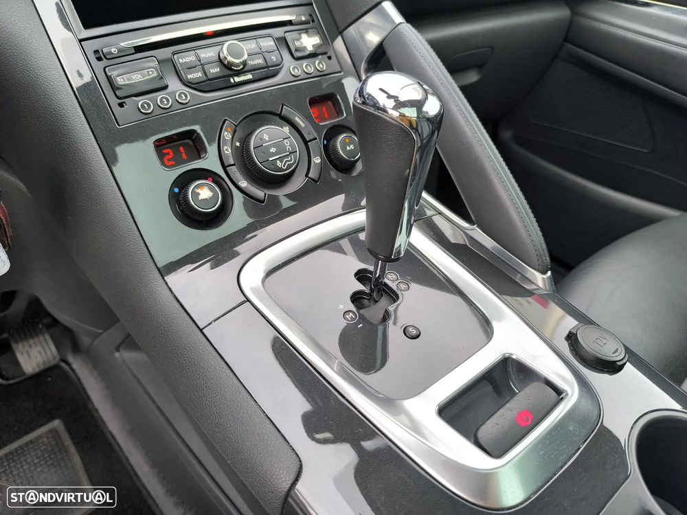 Peugeot 3008 e-HDi 115 ETG6 Stop&Start Allure - 38