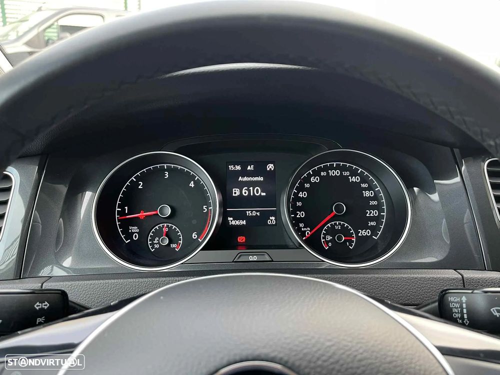 VW Golf 1.6 TDI Confortline - 15
