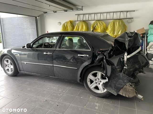 Chrysler 300C - 3