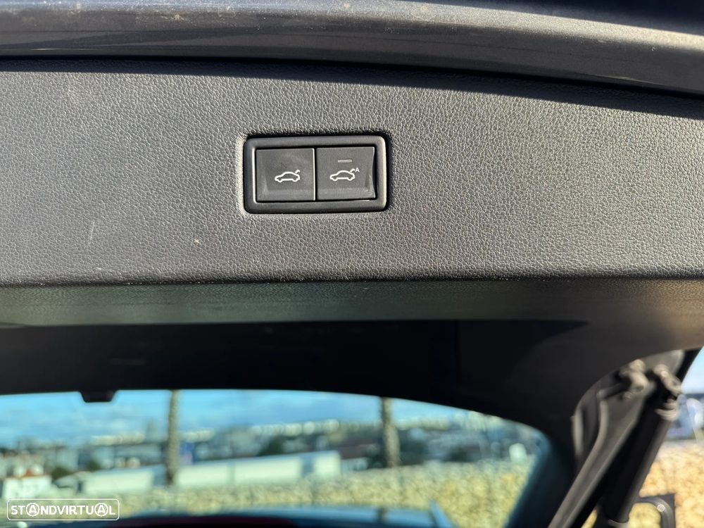 VW Tiguan 2.0 TDI Highline - 16