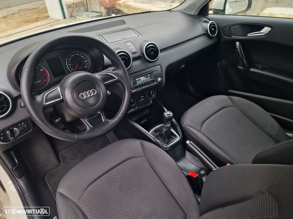 Audi A1 1.2 TFSI Attraction - 3