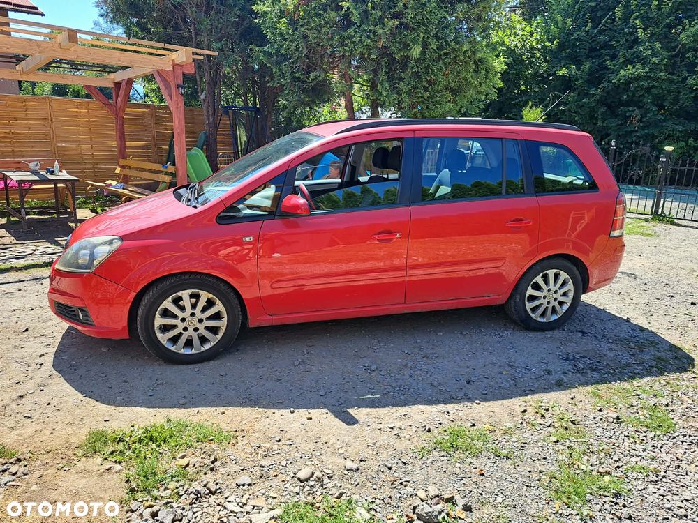 Opel Zafira - 4