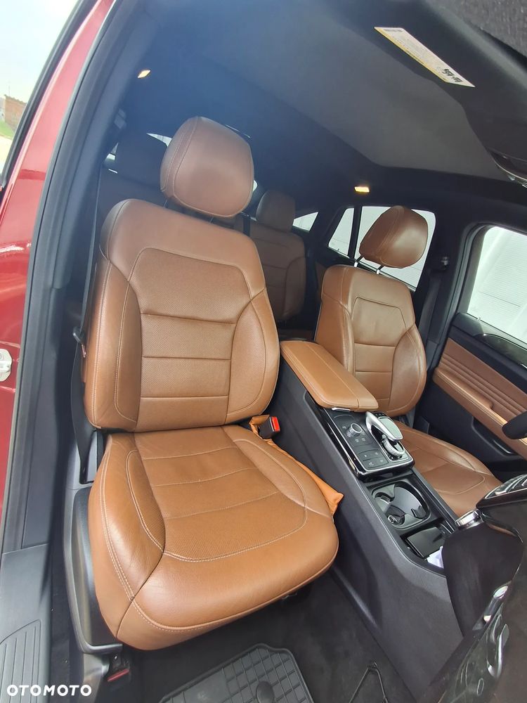 Mercedes-Benz GLE AMG 43 4Matic 9G-TRONIC AMG Line - 12