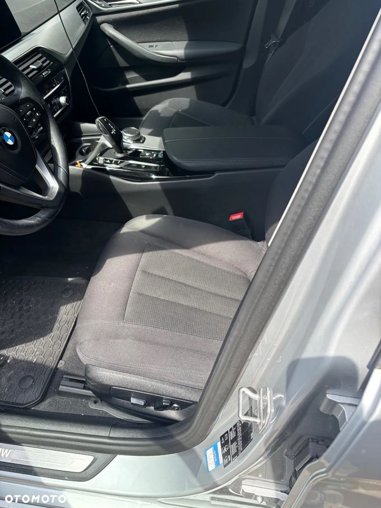 BMW Seria 5 520d xDrive Touring Sport Line - 11