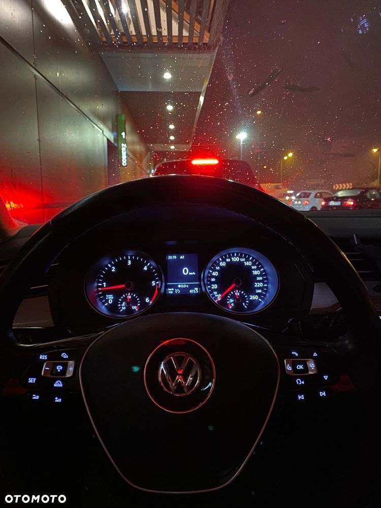 Volkswagen Passat 2.0 TDI BMT Trendline - 6