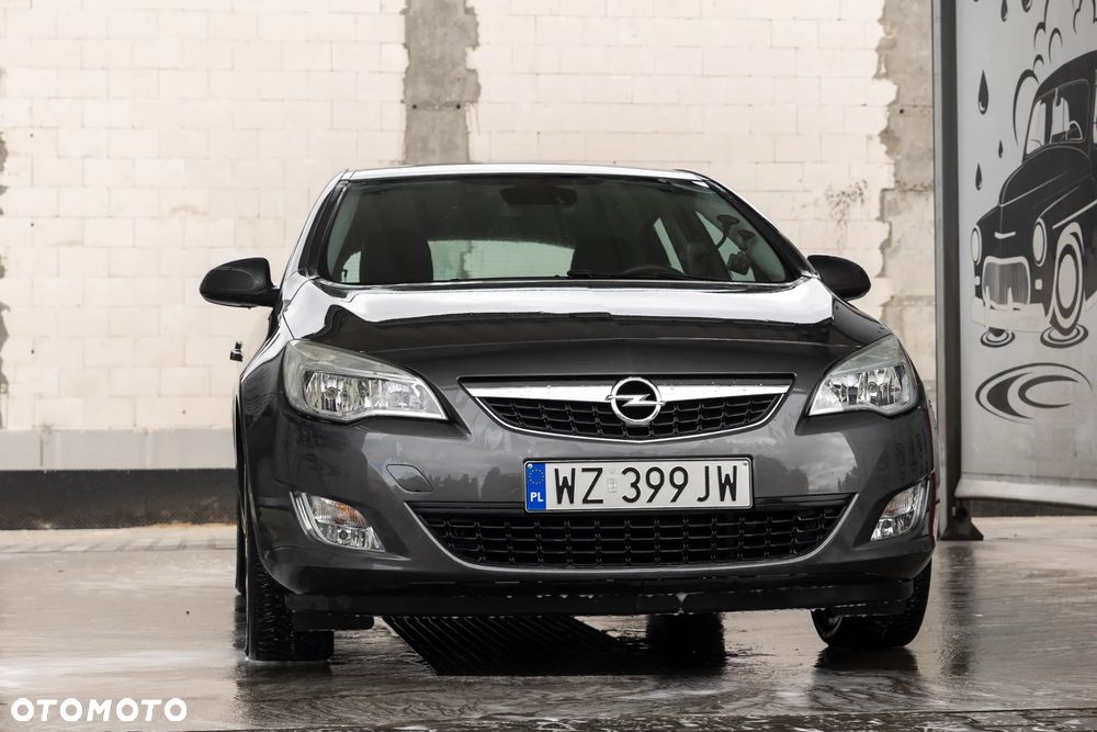 Opel Astra IV 1.4 T Cosmo S&S - 3
