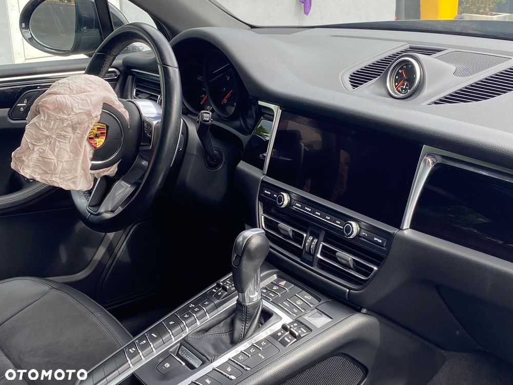 Porsche Macan Standard - 22