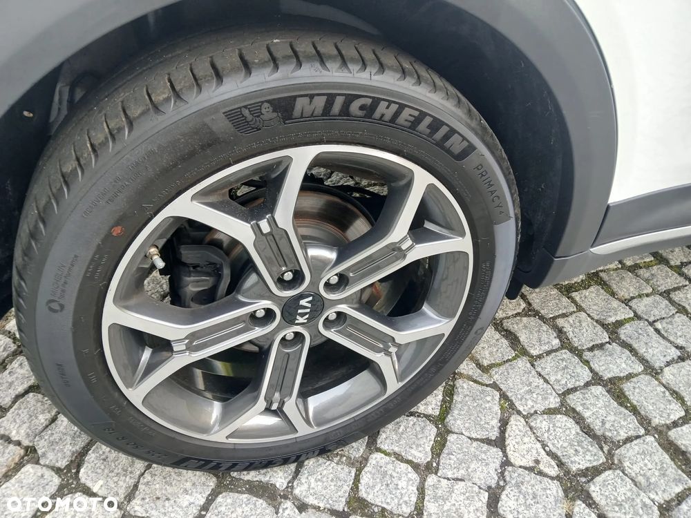 Kia XCeed - 36