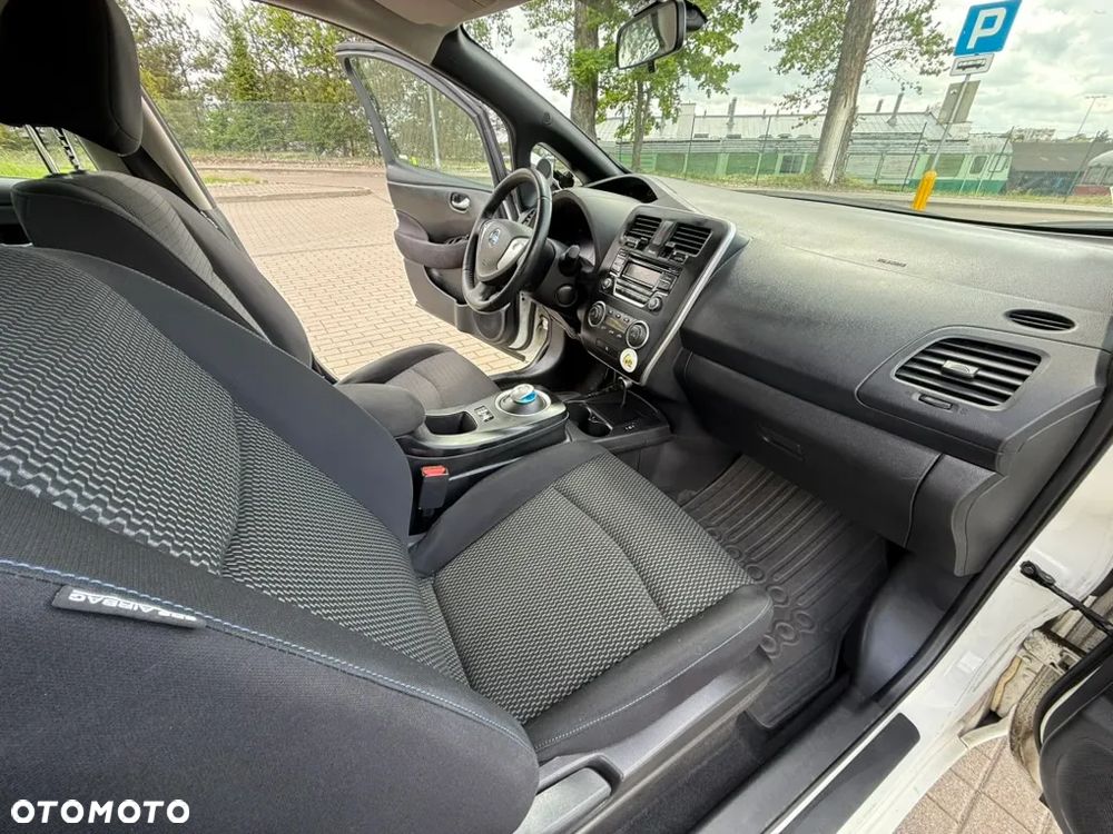 Nissan Leaf 30kWh Acenta - 15