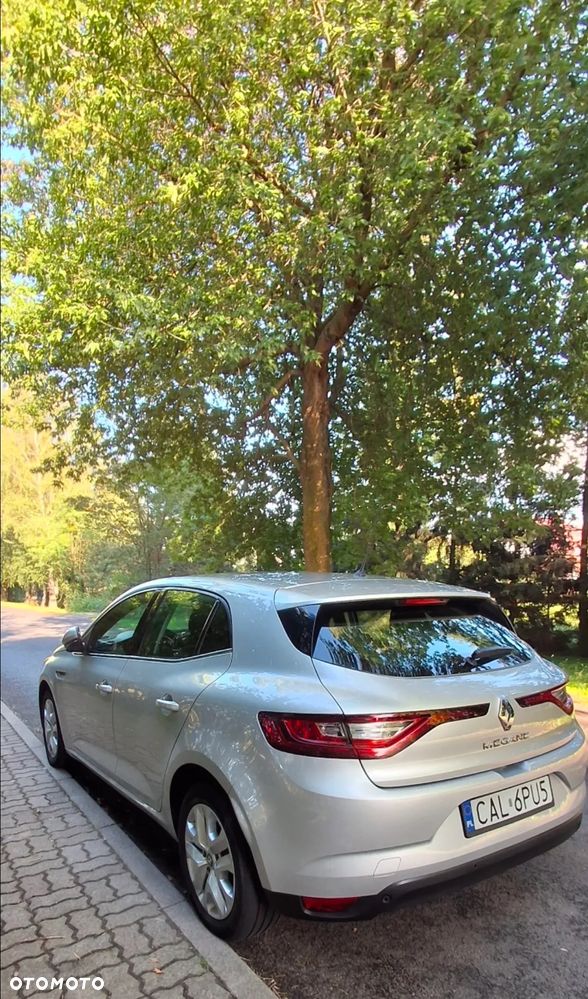 Renault Megane 1.5 Blue dCi Zen - 4