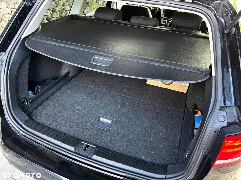 Volkswagen Passat Variant 2.0 TDI SCR 4Motion DSG Comfortline - 24