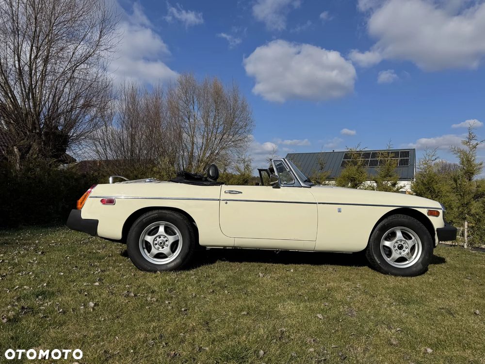 MG MGB - 9