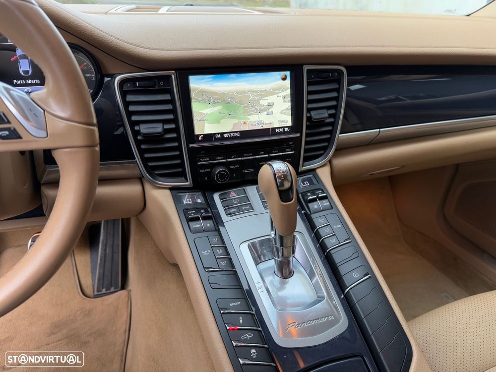 Porsche Panamera Edition - 16