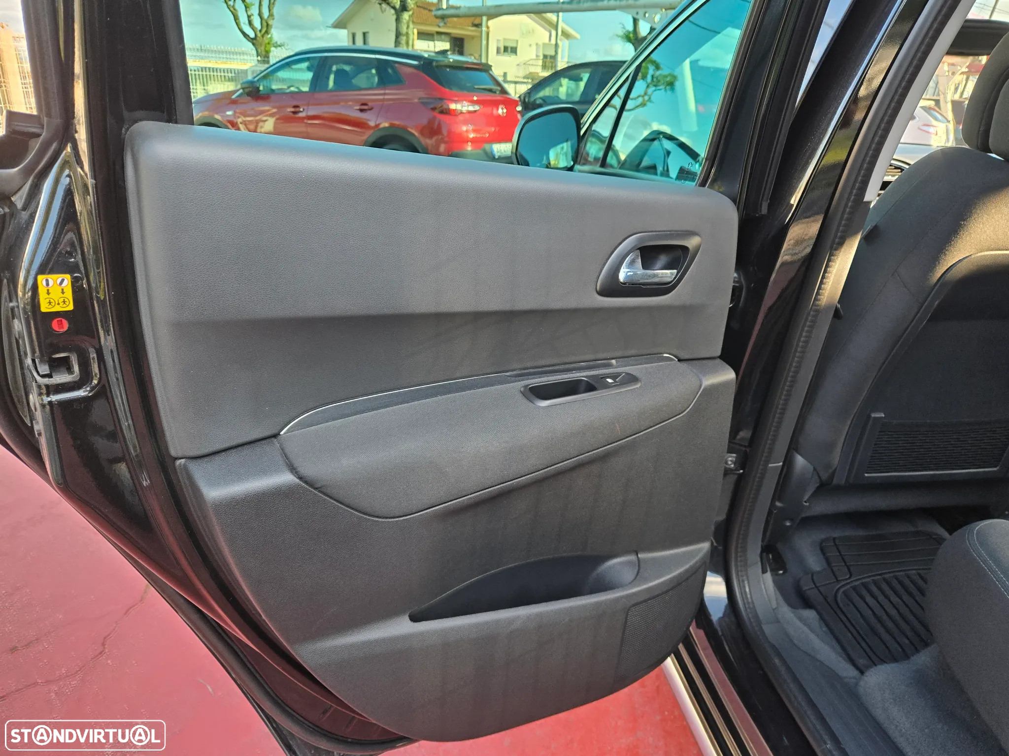 Peugeot 3008 1.6 BlueHDi Style EAT6 - 14
