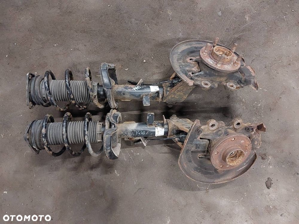 AMORTYZATOR SPRĘŻYNA ZWROTNICA LEWY + PRAWY PRZÓD FORD FOCUS MK3 1.6 TDCI - 1