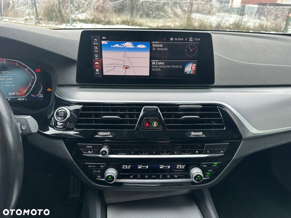 BMW Seria 5 530i M Sport sport - 12