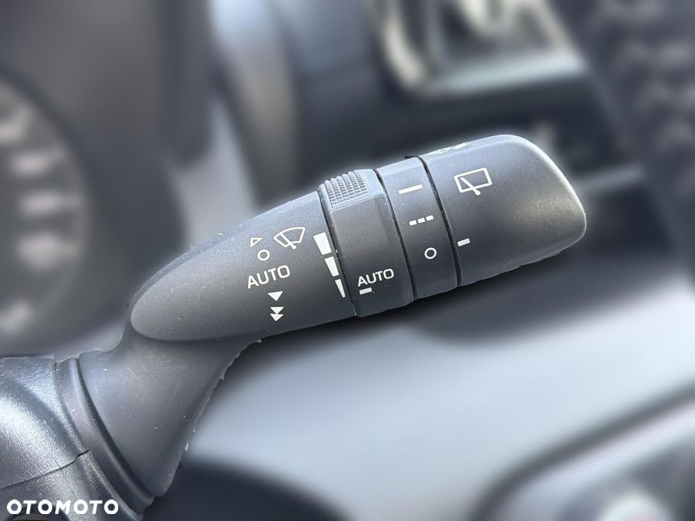 Toyota Yaris - 9