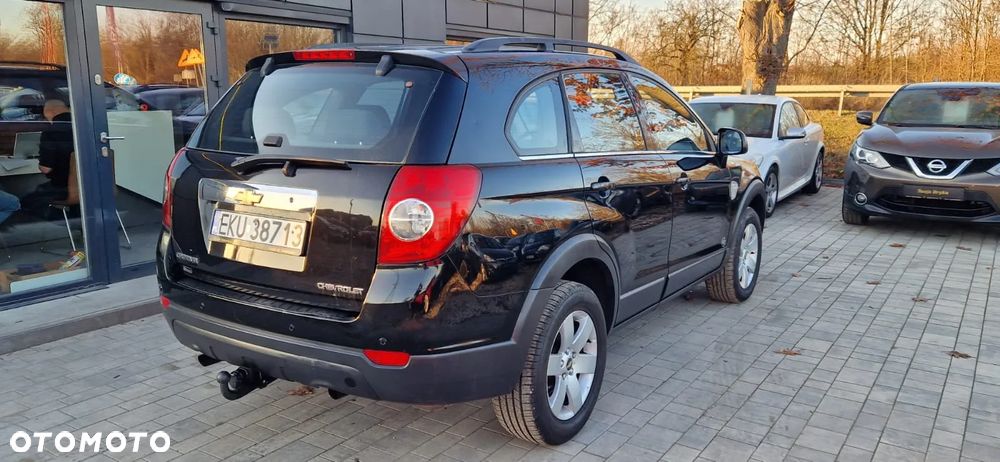 Chevrolet Captiva 2.4 2WD 7 Sitzer LS Family Edition - 7