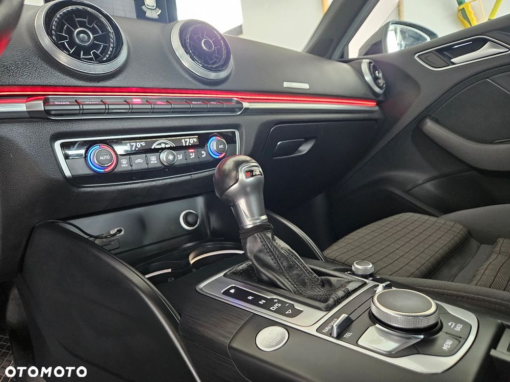 Audi A3 Sportback 30 TFSI S tronic sport - 11