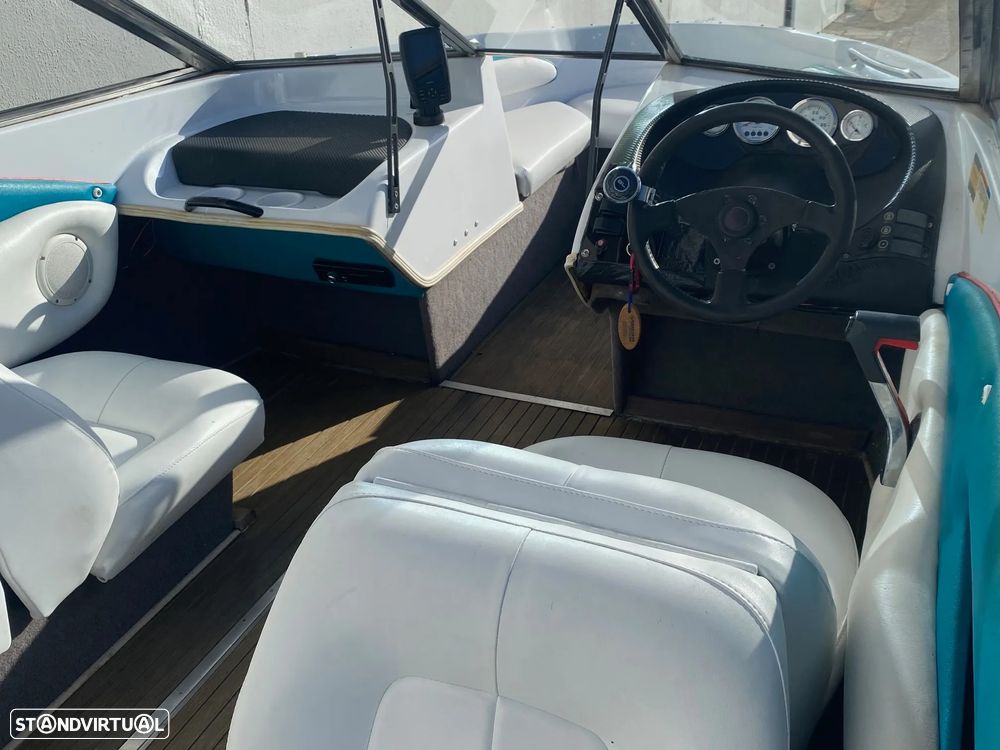 Bayliner Capri 1800 Bowrider - 14