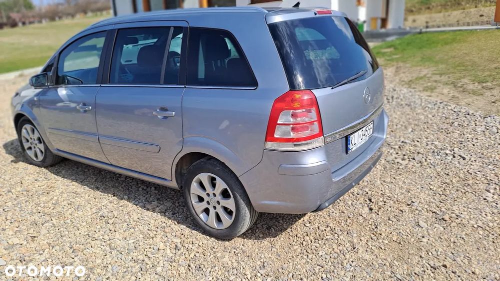 Opel Zafira 1.9 CDTI 111 - 8