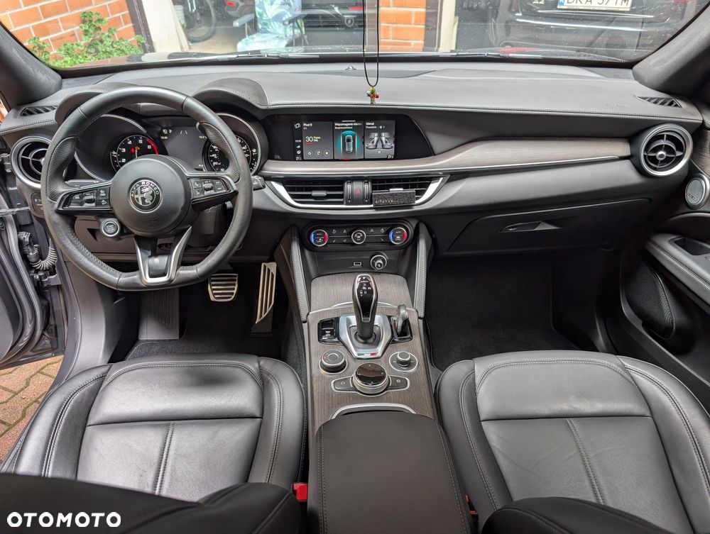Alfa Romeo Stelvio 2.0 Turbo TI Q4 - 28