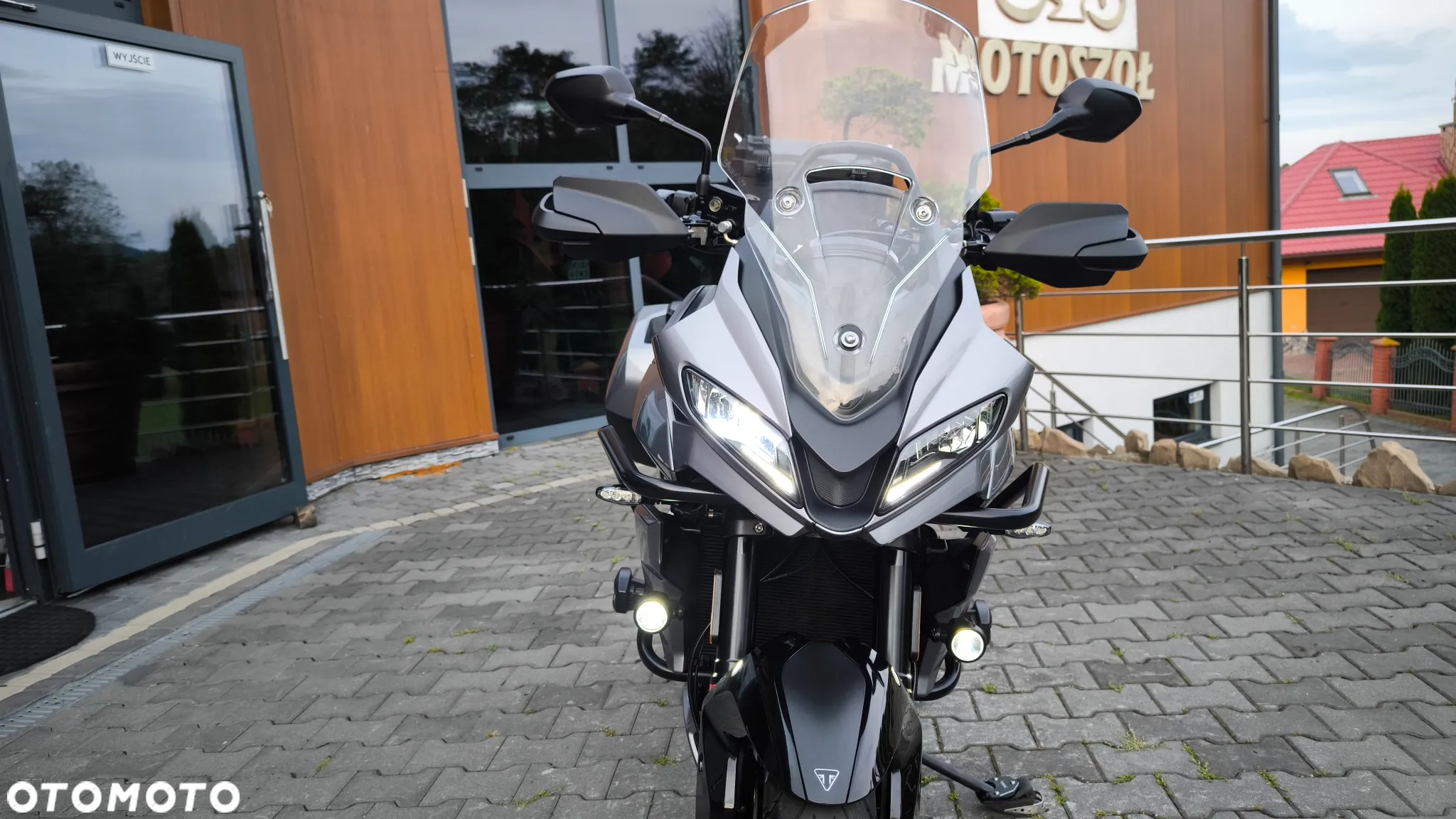 Triumph Tiger - 30