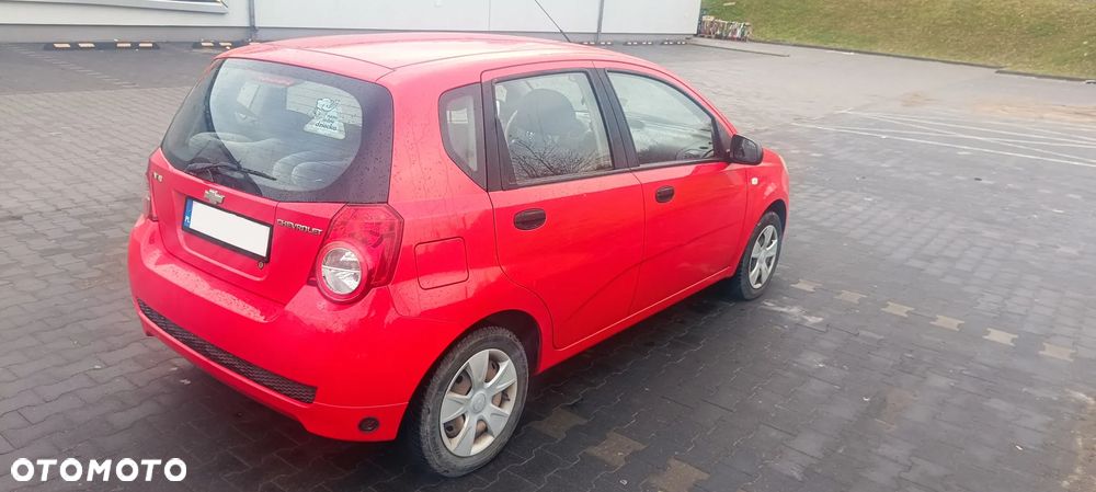 Chevrolet Aveo - 4