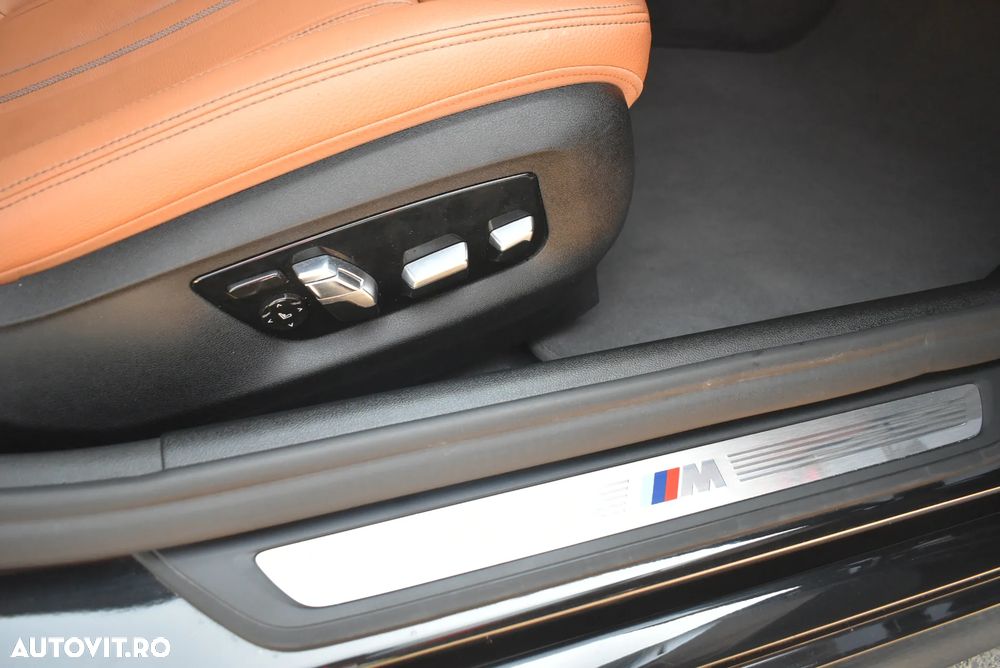 BMW Seria 5 530i xDrive AT MHEV - 16