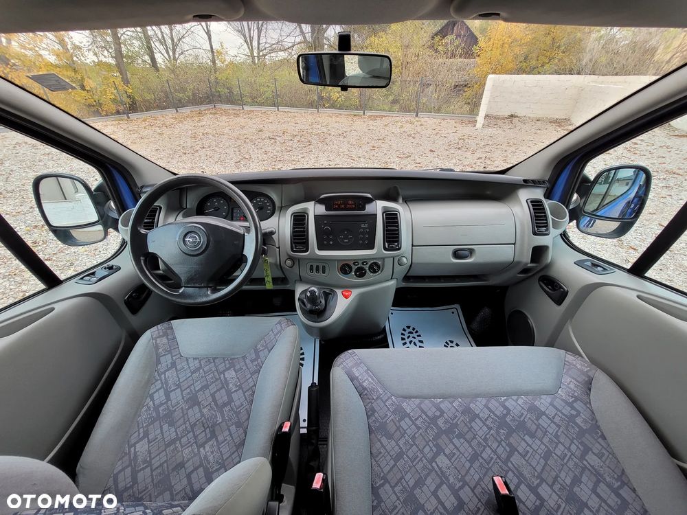 Opel Vivaro - 17