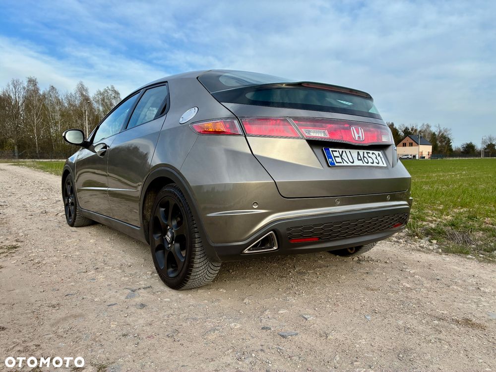 Honda Civic 1.8i-VTEC Sport - 10