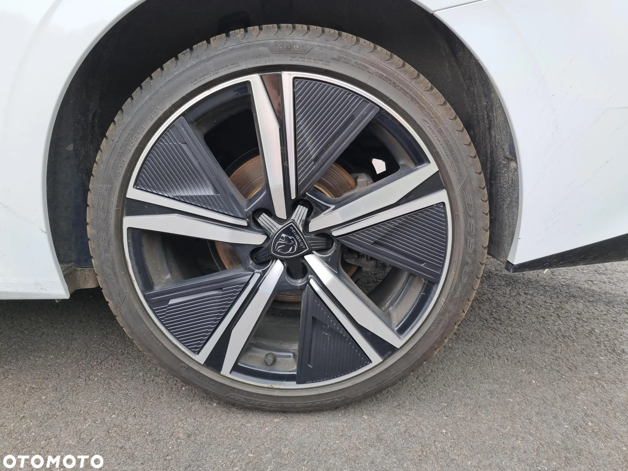 Peugeot 308 1.2 PureTech GT S&S EAT8 - 18