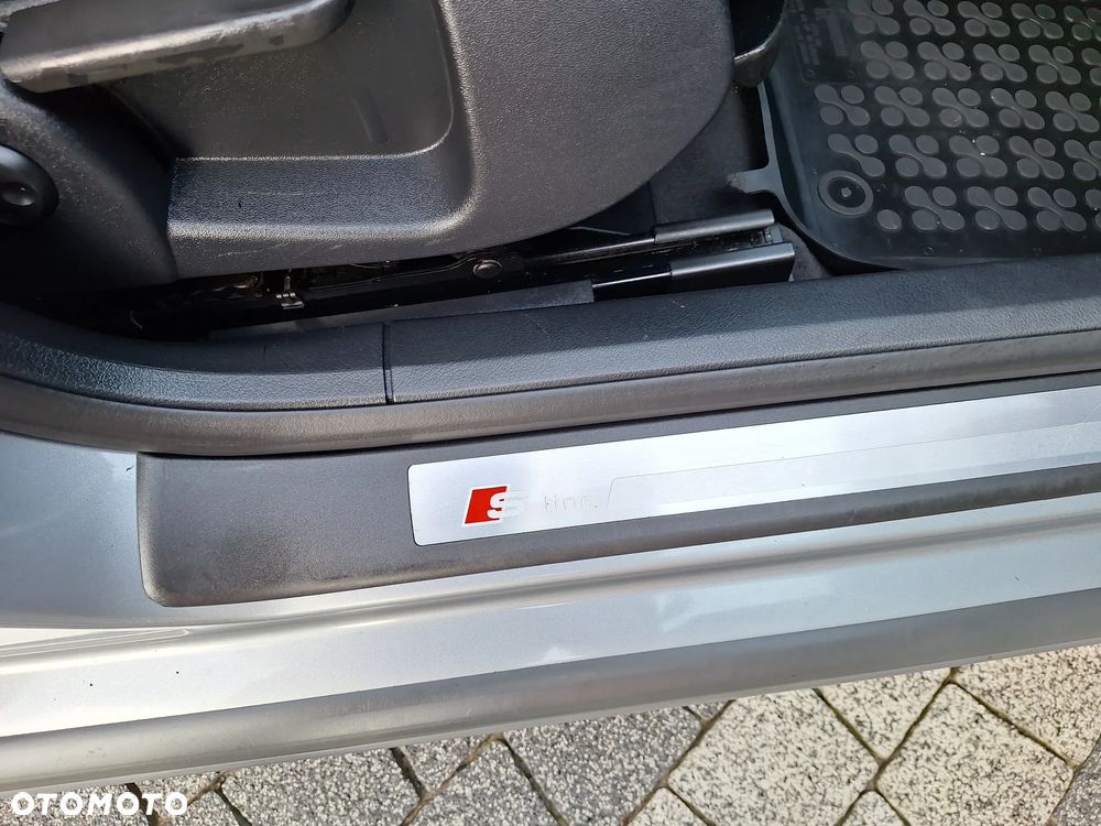 Audi A4 Avant - 9