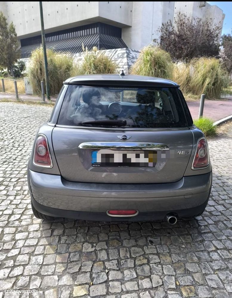 MINI 3 Portas One D - 6