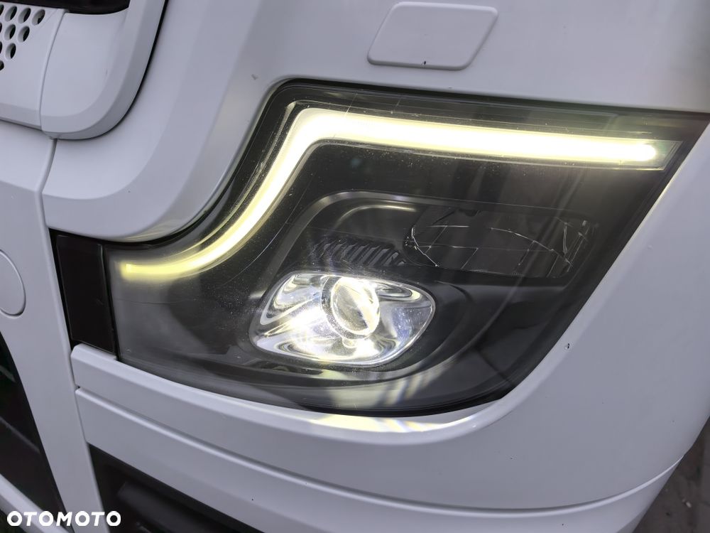 Mercedes-Benz Actros L 1851 LSnRL * Olejowy Retarder * GigaSpace * 2 zbiorniki * LED * - 33