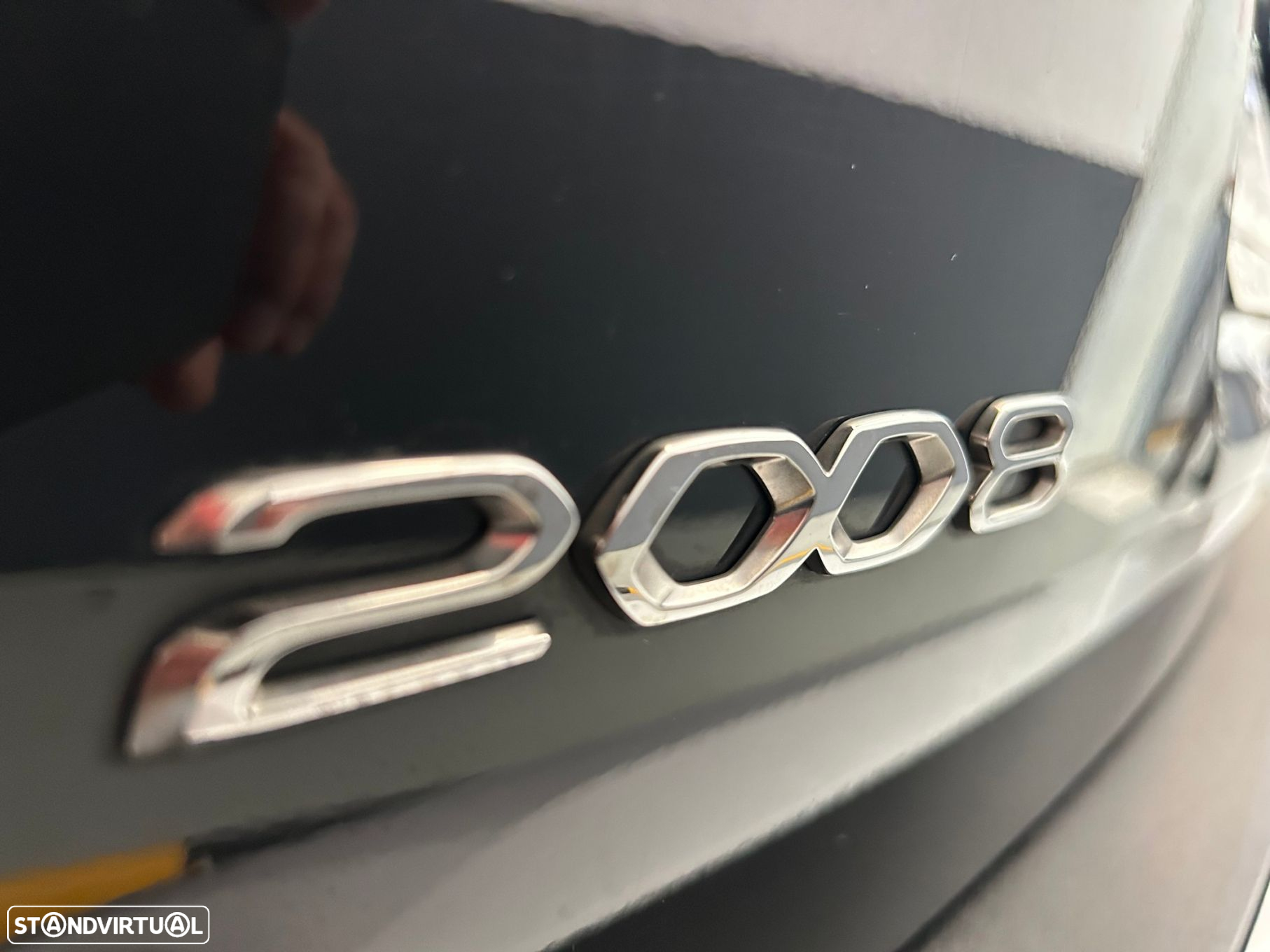 Peugeot 2008 1.2 PureTech Allure Pack - 14