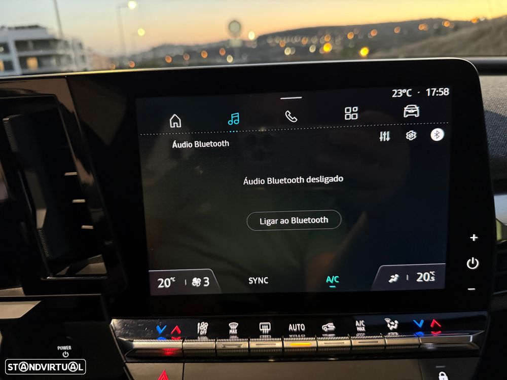 Renault Mégane E-Tech EV60 220hp optimum charge Equilibre - 31