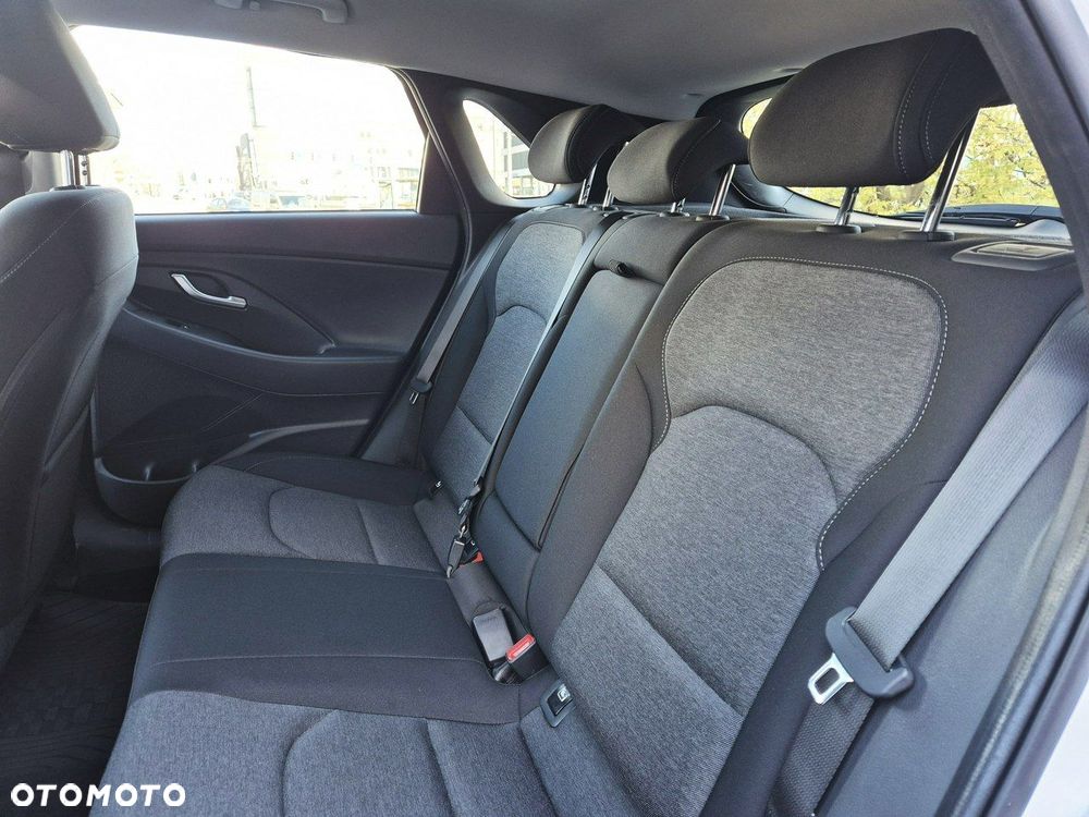 Hyundai i30 1.5 T-GDI 48V Smart DCT - 13