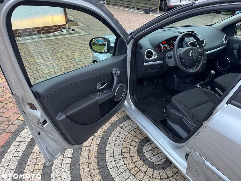Renault Clio 1.2 TCE Authentique - 29
