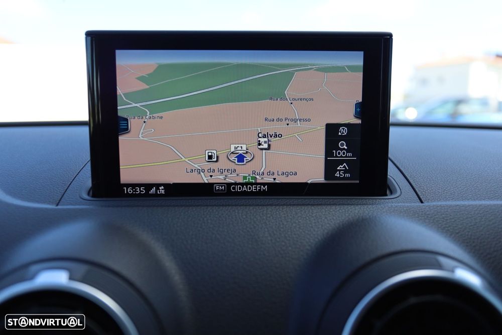 Audi A3 Sportback 1.6 TDI Design - 12