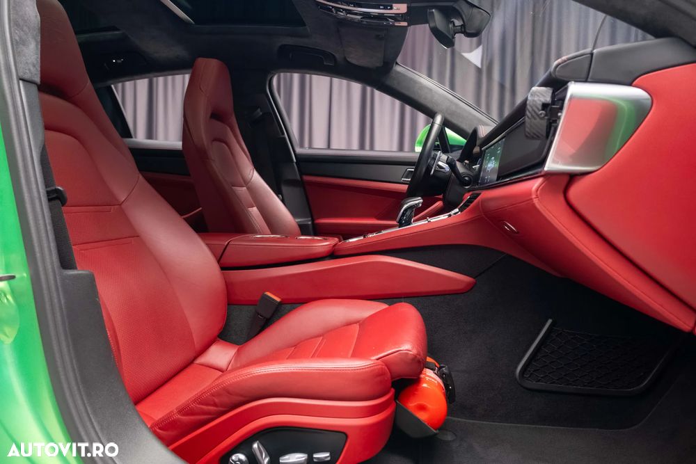 Porsche Panamera 4 - 26