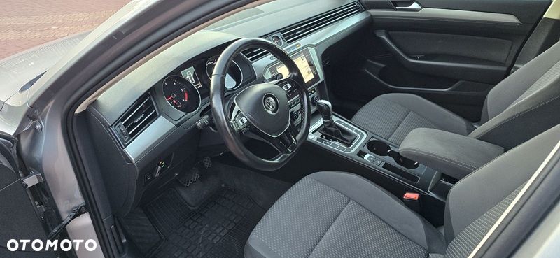 Volkswagen Passat 2.0 TDI SCR Comfortline DSG - 7